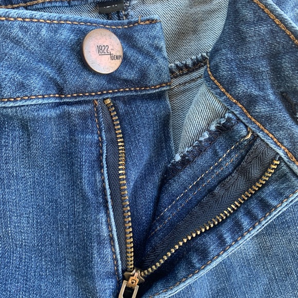1822 Denim Medium Blue Straight Leg Cropped Jeans – Size 16W - Picture 4 of 9